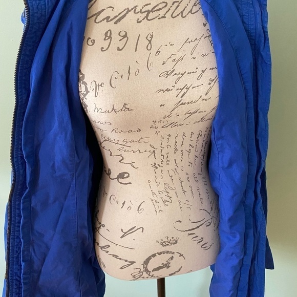 Women’s Banana Republic Distressed Blue Button up Jacket Size Large - Picture 8 of 12